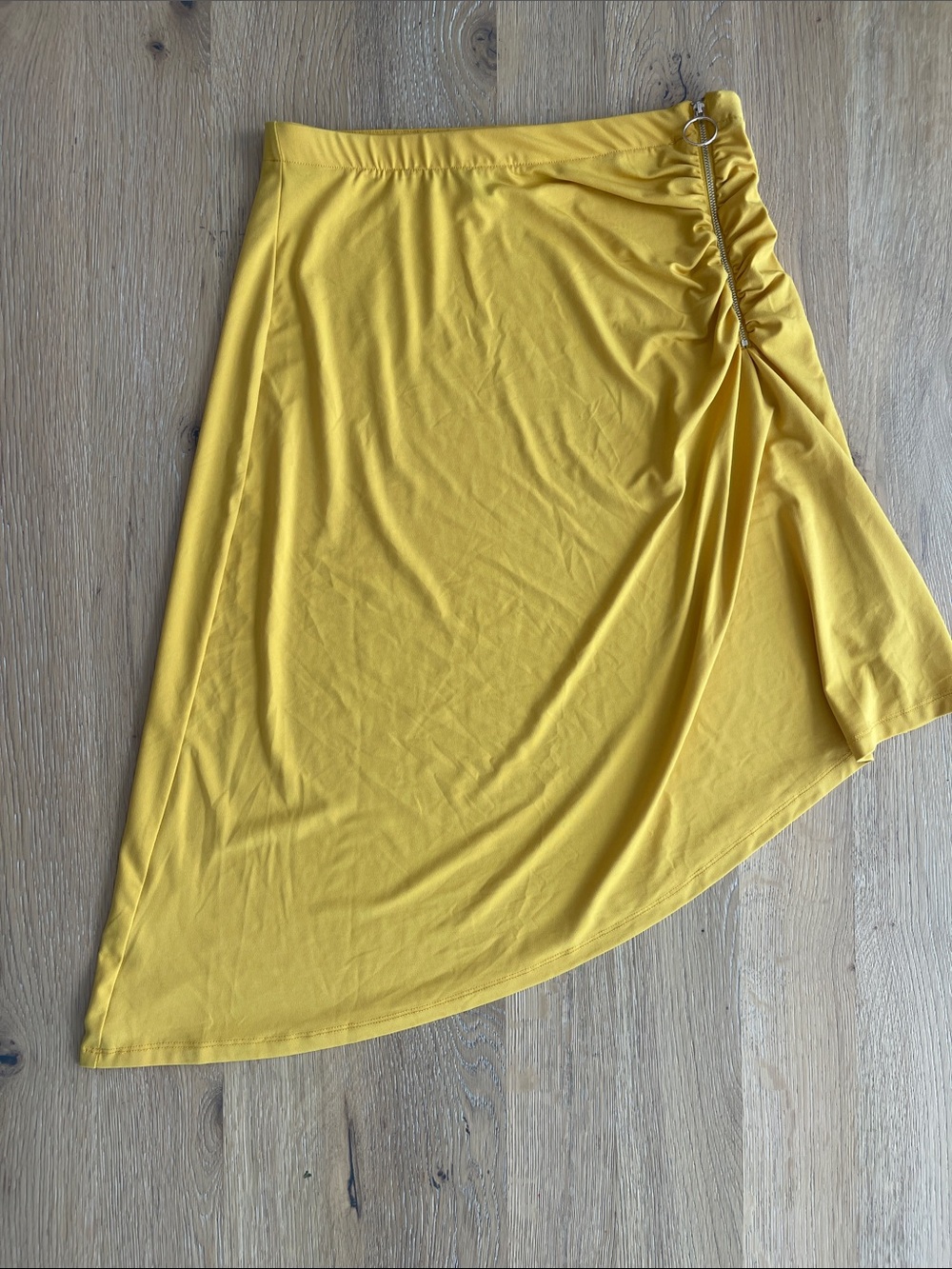Thalia Sodi Yellow Asymmetrical Ring-Detail Skirt‎